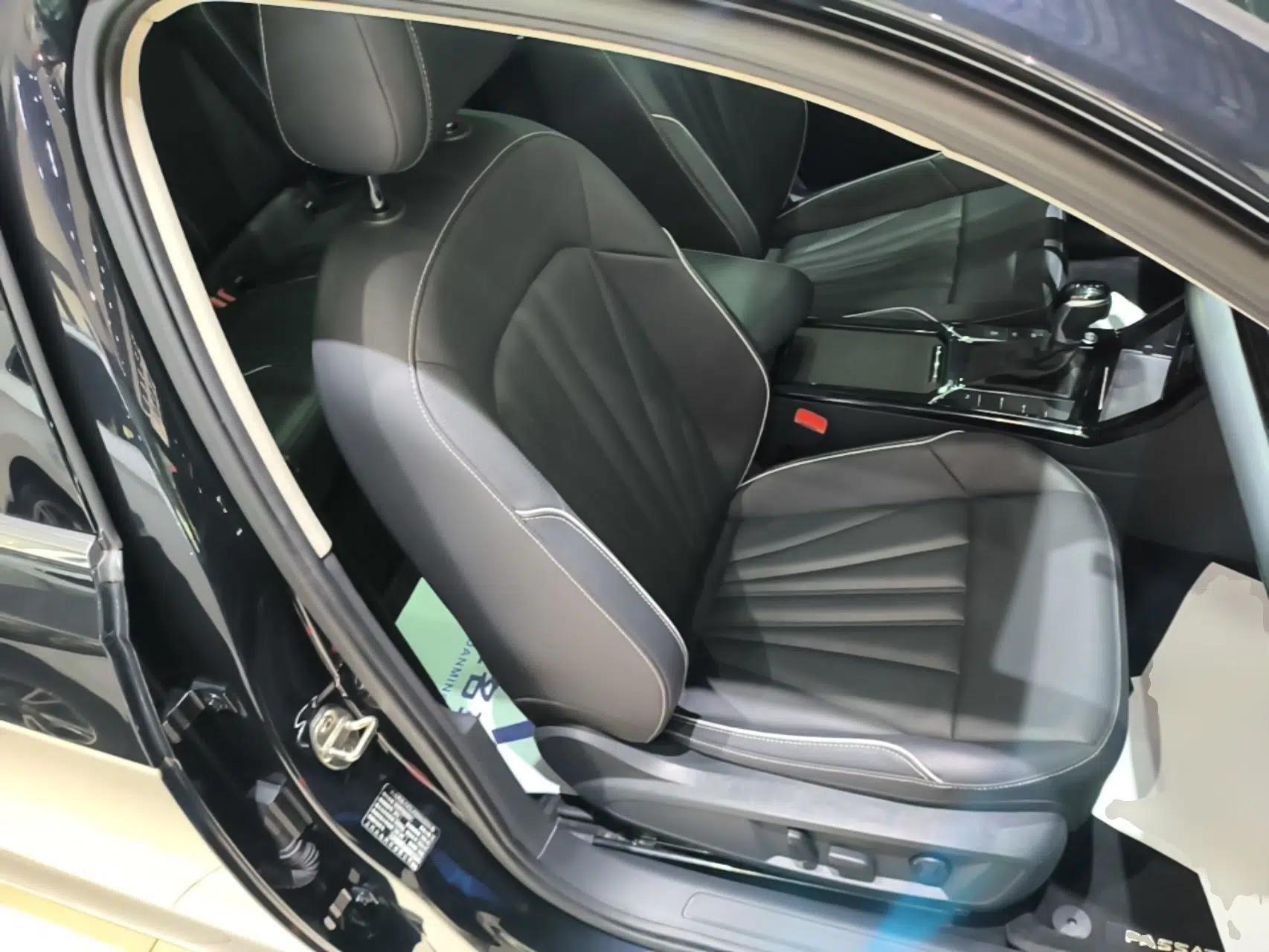Volkswagen Passat 2024 380TSI Dragon Edition — миниатюра 19