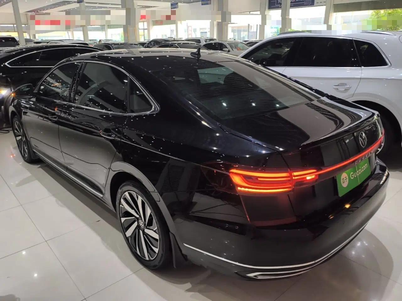 Volkswagen Passat 2024 380TSI Dragon Edition — миниатюра 4