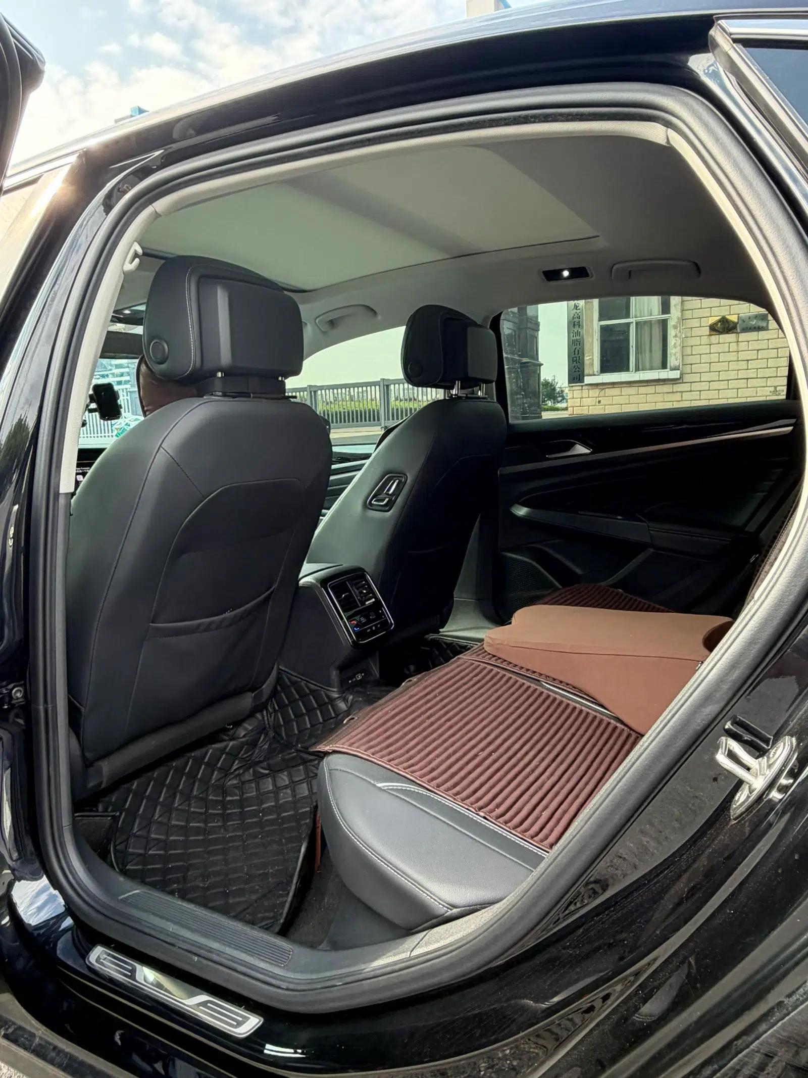 Volkswagen Passat 2024 380TSI Starry Elite Edition — миниатюра 18