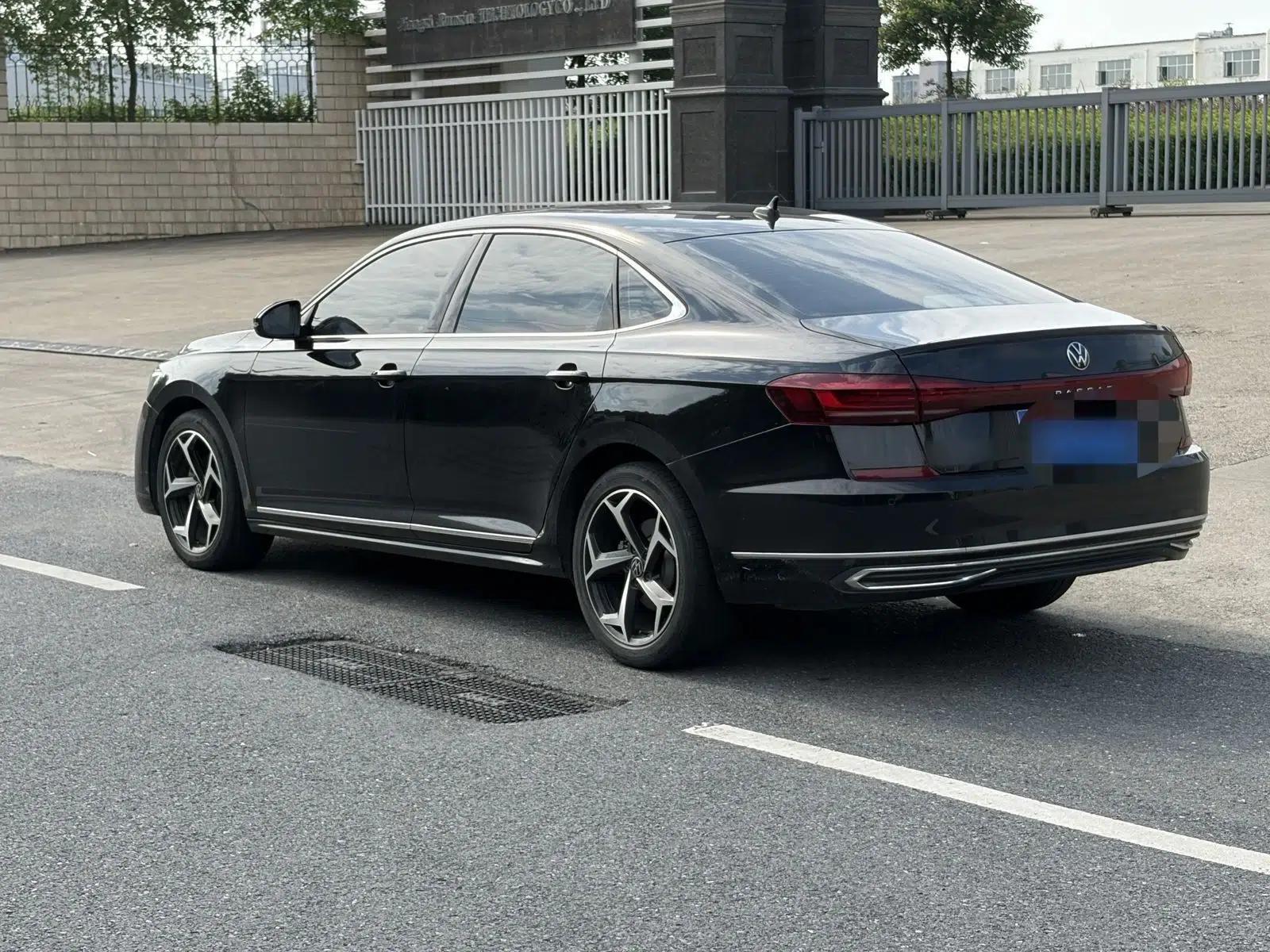 Volkswagen Passat 2024 380TSI Starry Elite Edition — миниатюра 4