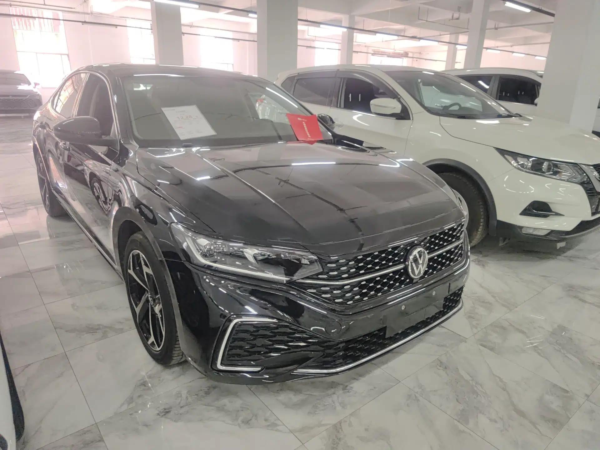 Volkswagen Passat 2024 380TSI Starry Elite Edition — миниатюра 5