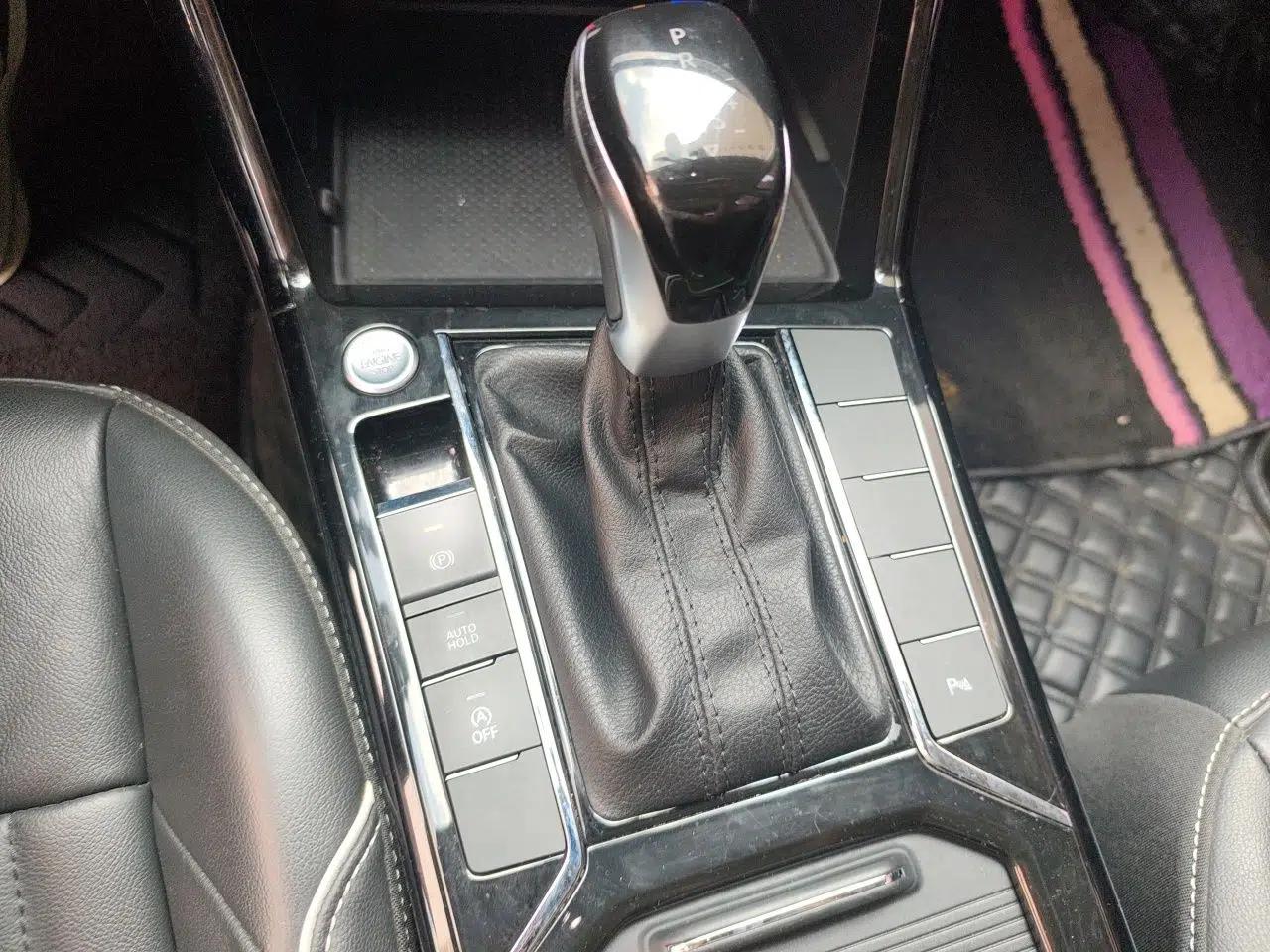 Volkswagen Passat 2022 330TSI Starry Elite Edition — миниатюра 14