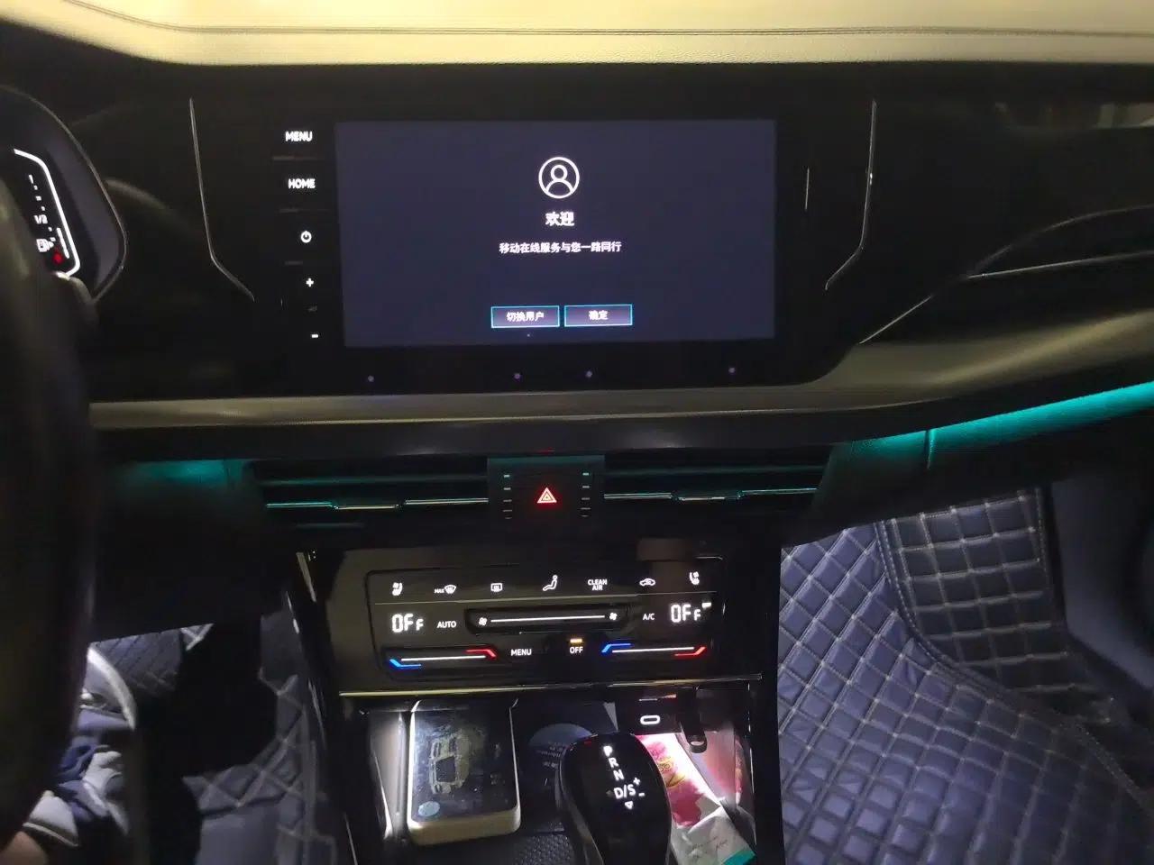 Volkswagen Passat 2022 330TSI Luxury Edition — миниатюра 13