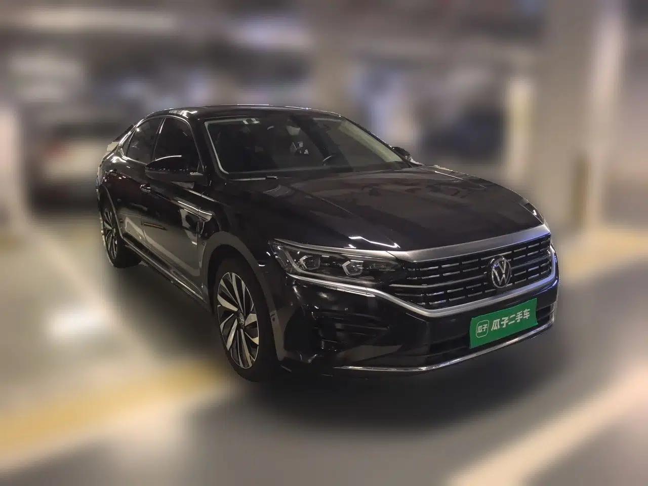 Volkswagen Passat 2022 330TSI Luxury Edition — миниатюра 3