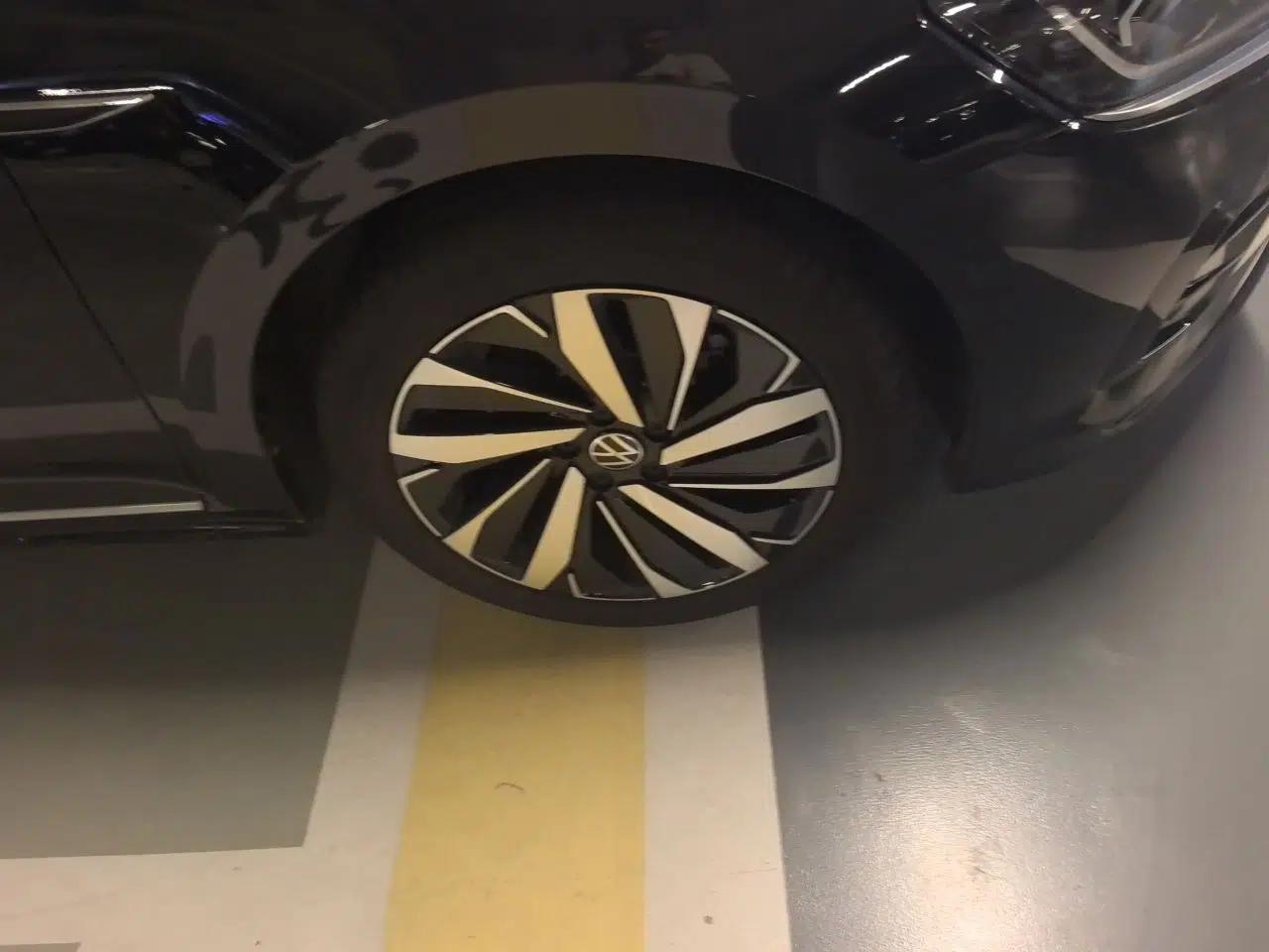 Volkswagen Passat 2022 330TSI Luxury Edition — миниатюра 8