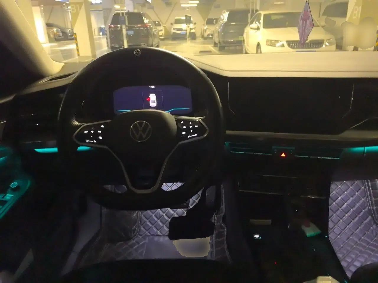 Volkswagen Passat 2022 330TSI Luxury Edition — миниатюра 10