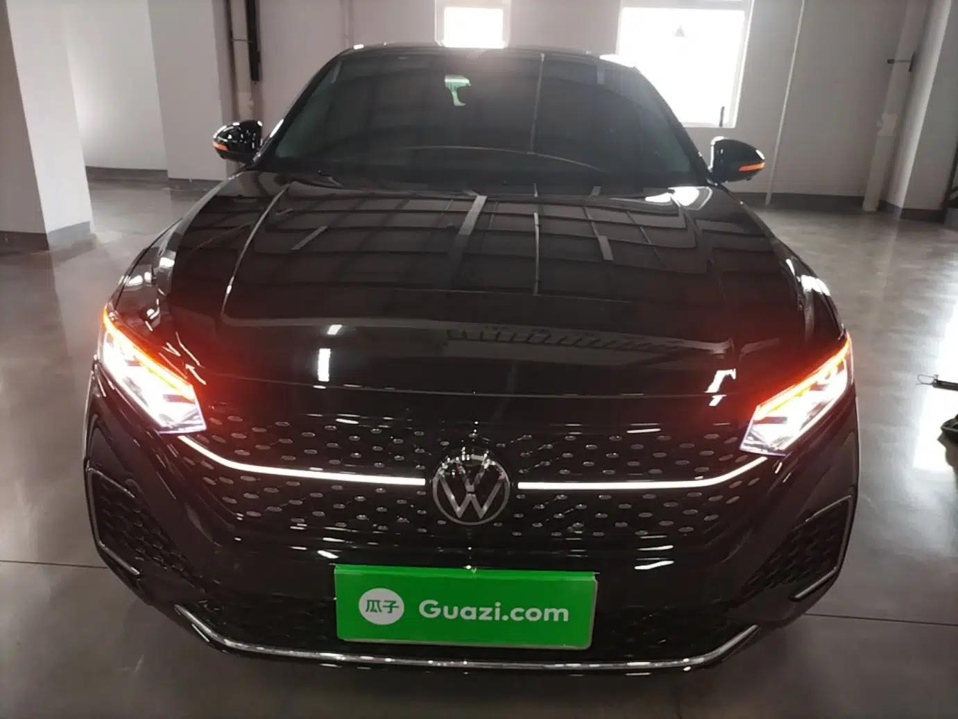 Volkswagen Passat 2024 380TSI Starry Luxury Edition — миниатюра 2
