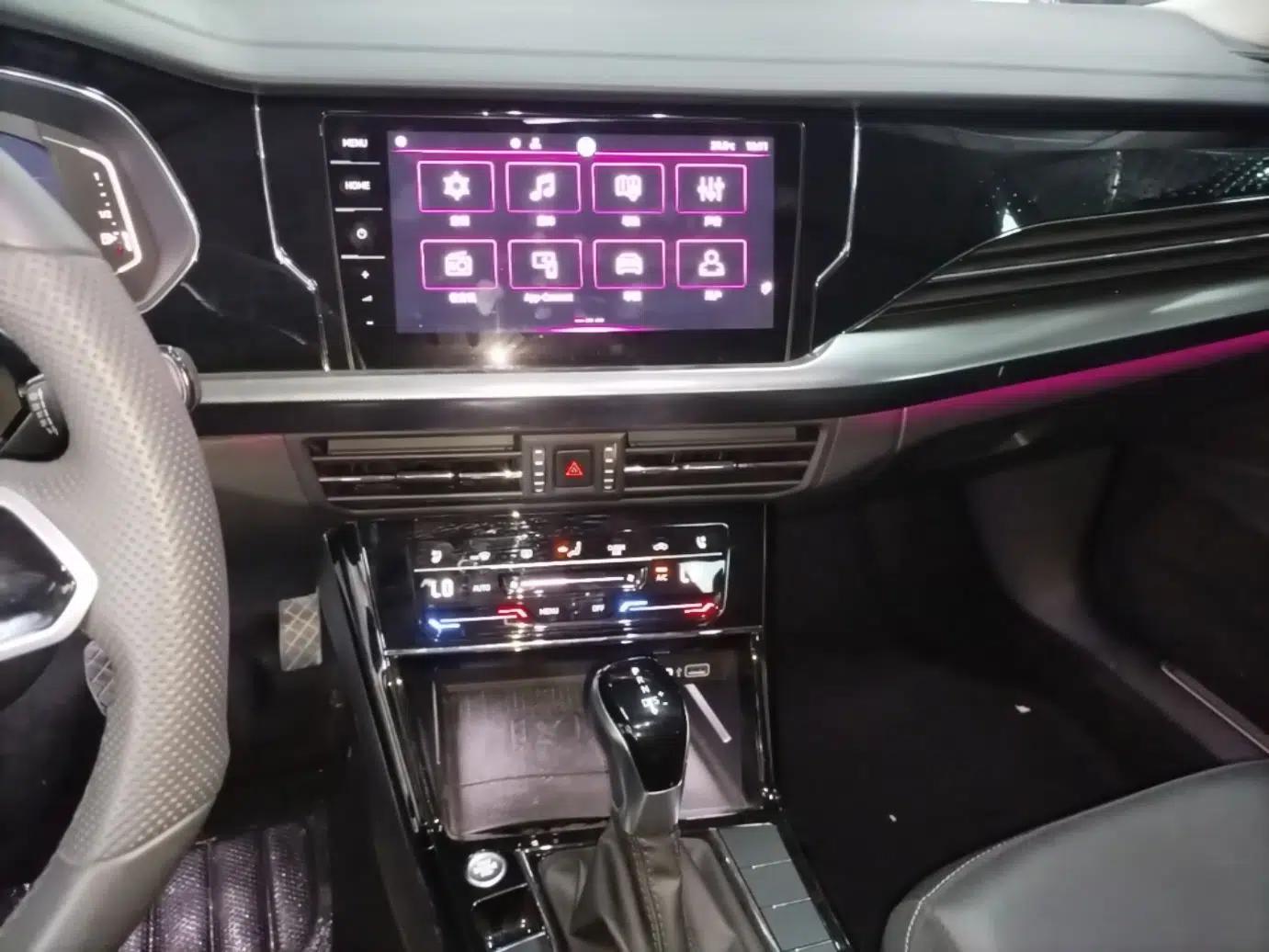 Volkswagen Passat 2024 380TSI Starry Luxury Edition — миниатюра 15