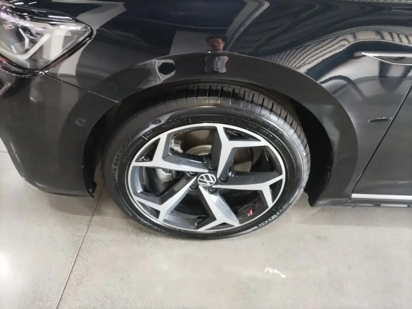 Volkswagen Passat 2024 380TSI Starry Luxury Edition — миниатюра 10