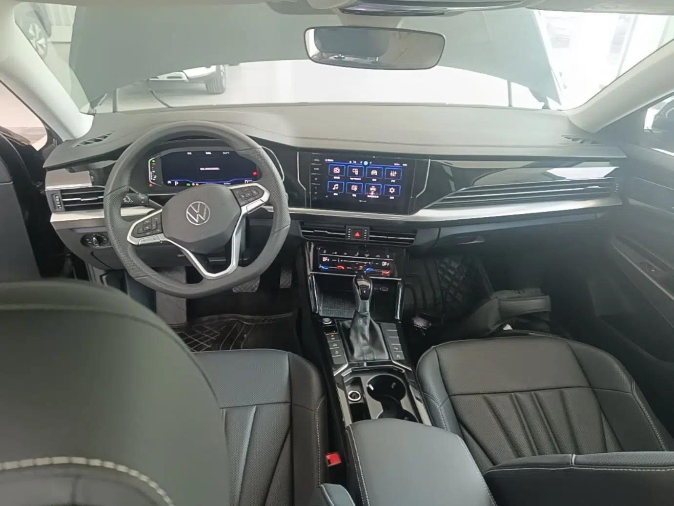 Volkswagen Passat 2025 Outstanding Model 380TSI Starry Dragon Glorious Edition — миниатюра 17