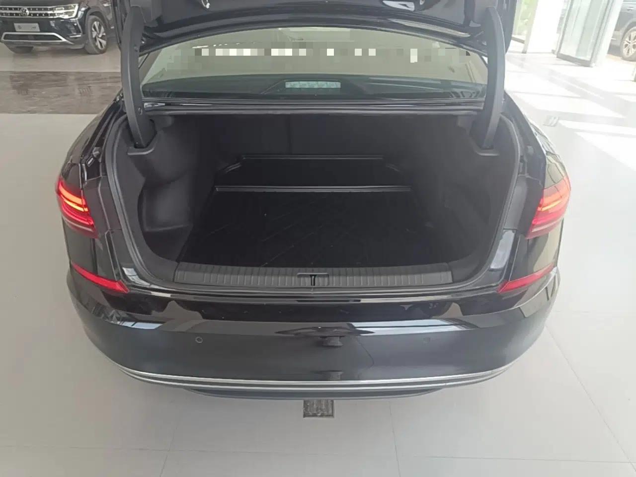 Volkswagen Passat 2025 Outstanding Model 380TSI Starry Dragon Glorious Edition — миниатюра 27