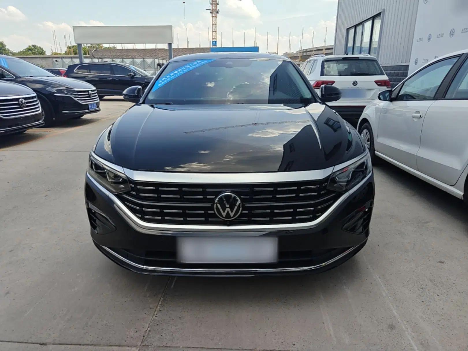 Volkswagen Passat 2025 Outstanding Model 380TSI Dragon Glory Edition — миниатюра 2