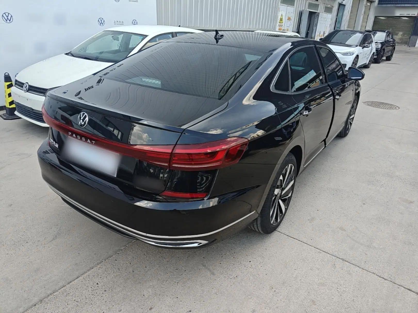 Volkswagen Passat 2025 Outstanding Model 380TSI Dragon Glory Edition — миниатюра 6