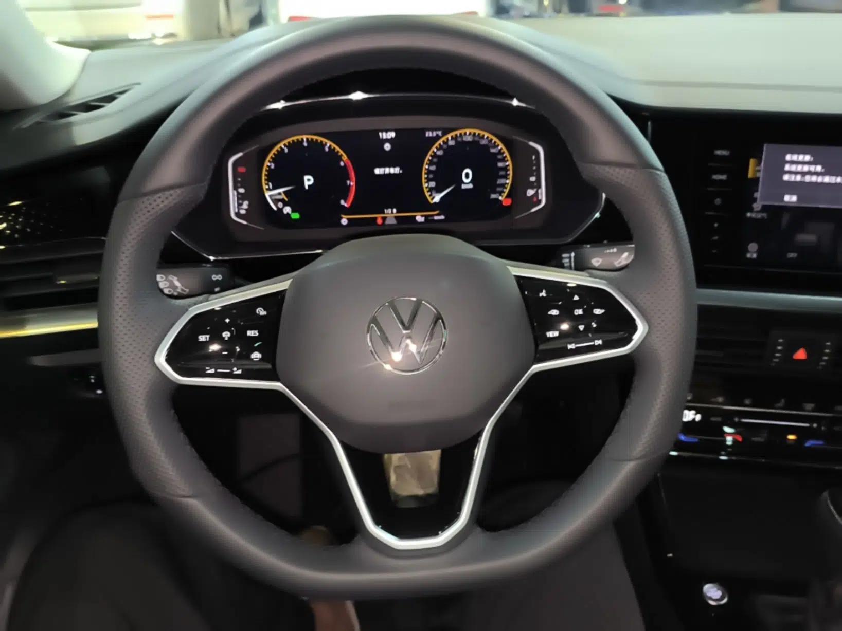 Volkswagen Passat 2024 380TSI Elite Edition — миниатюра 13