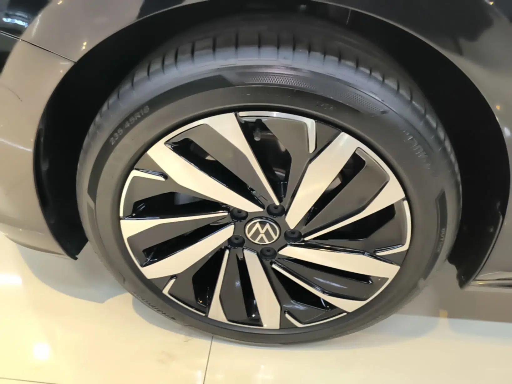 Volkswagen Passat 2024 380TSI Elite Edition — миниатюра 10