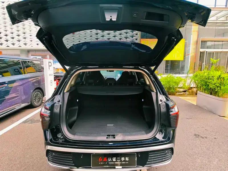 Hongqi HS3 2023 1.5T Goodness Edition — миниатюра 11