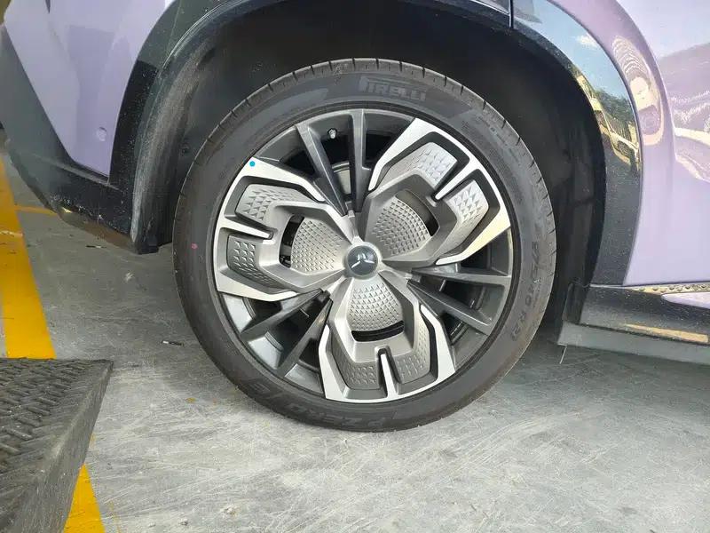 Hongqi Tiangong 08 2025 680 Ultra 4WD Edition — миниатюра 5