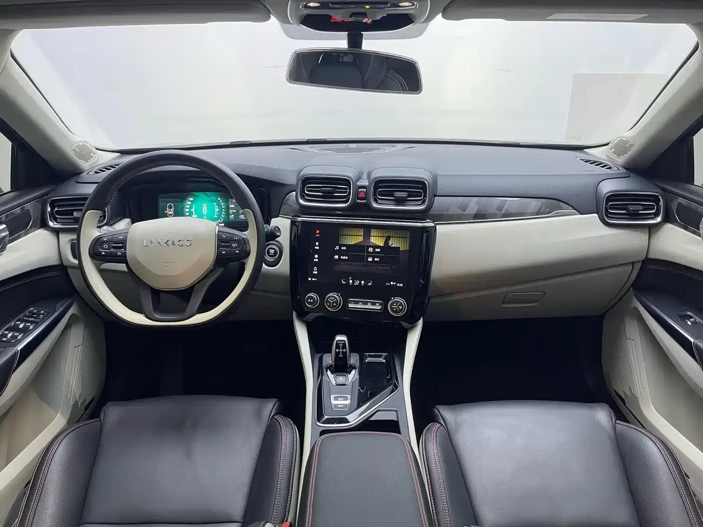 Lynk & Co 02 2019 1.5T DCT 2WD Premium Edition (China VI Emission Standard) — миниатюра 17