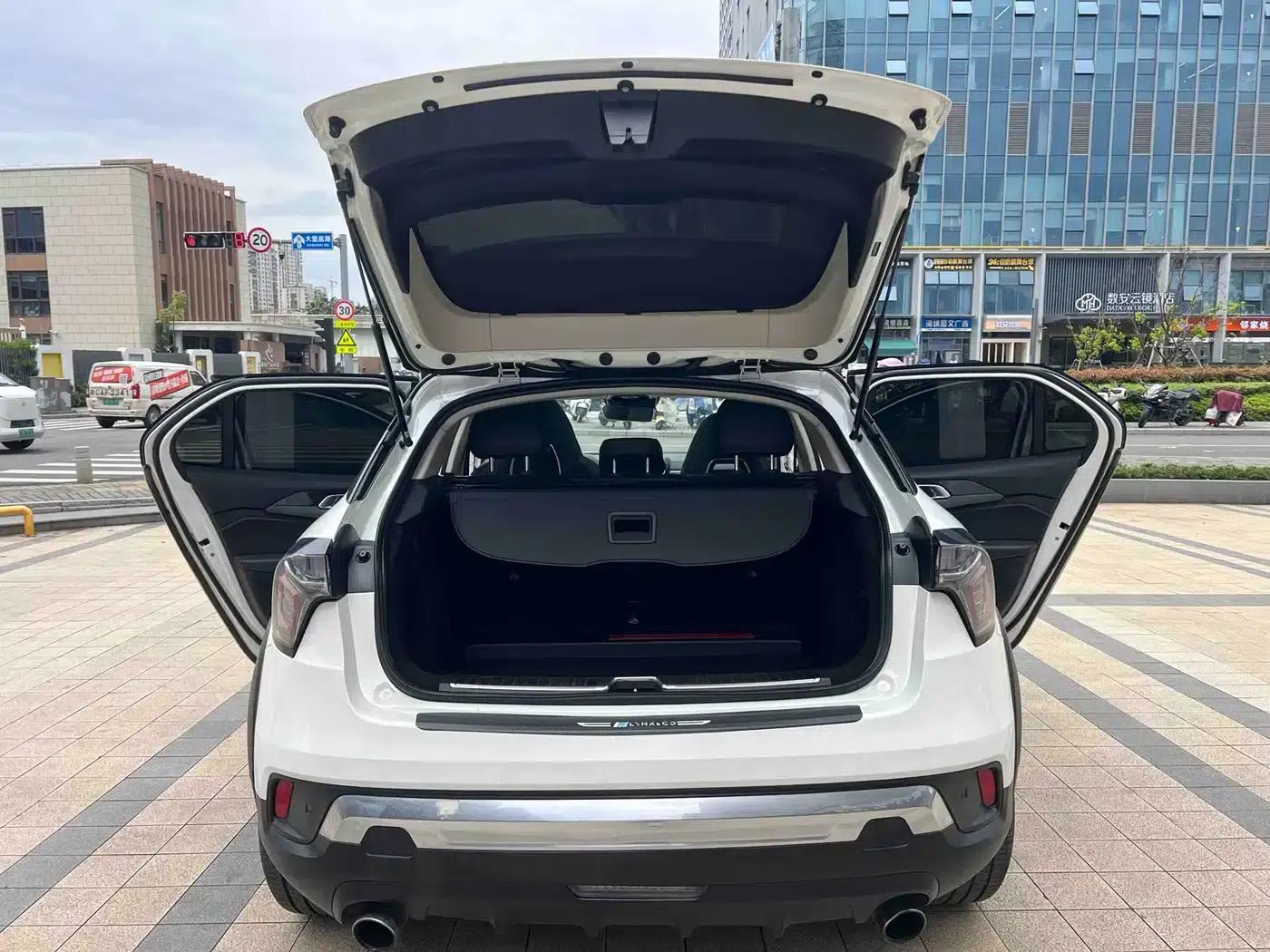 Lynk & Co 02 2018 2.0T DCT AWD Pro Edition (National V Emission Standard) — миниатюра 19