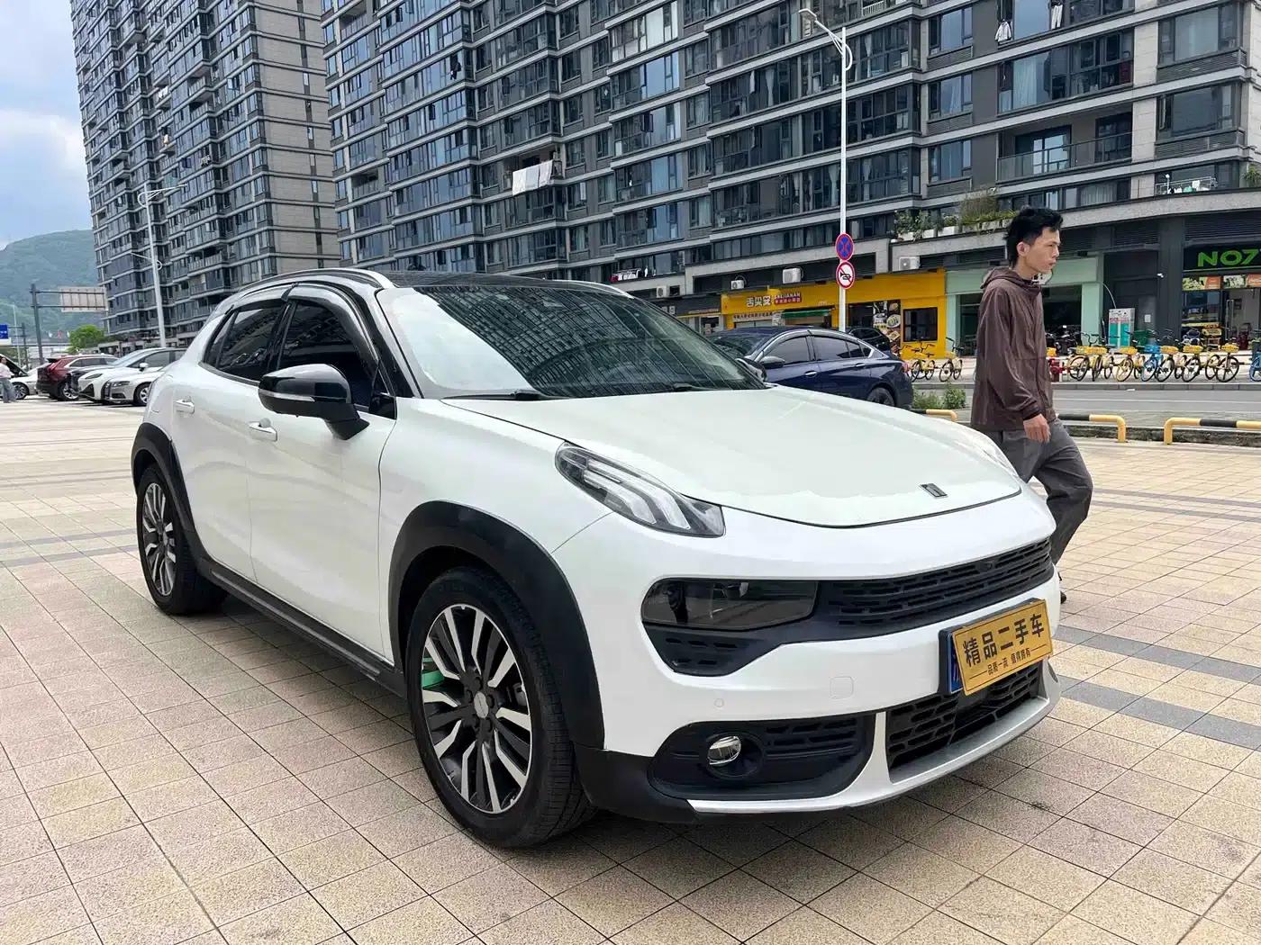 Lynk & Co 02 2018 2.0T DCT AWD Pro Edition (National V Emission Standard) — миниатюра 4