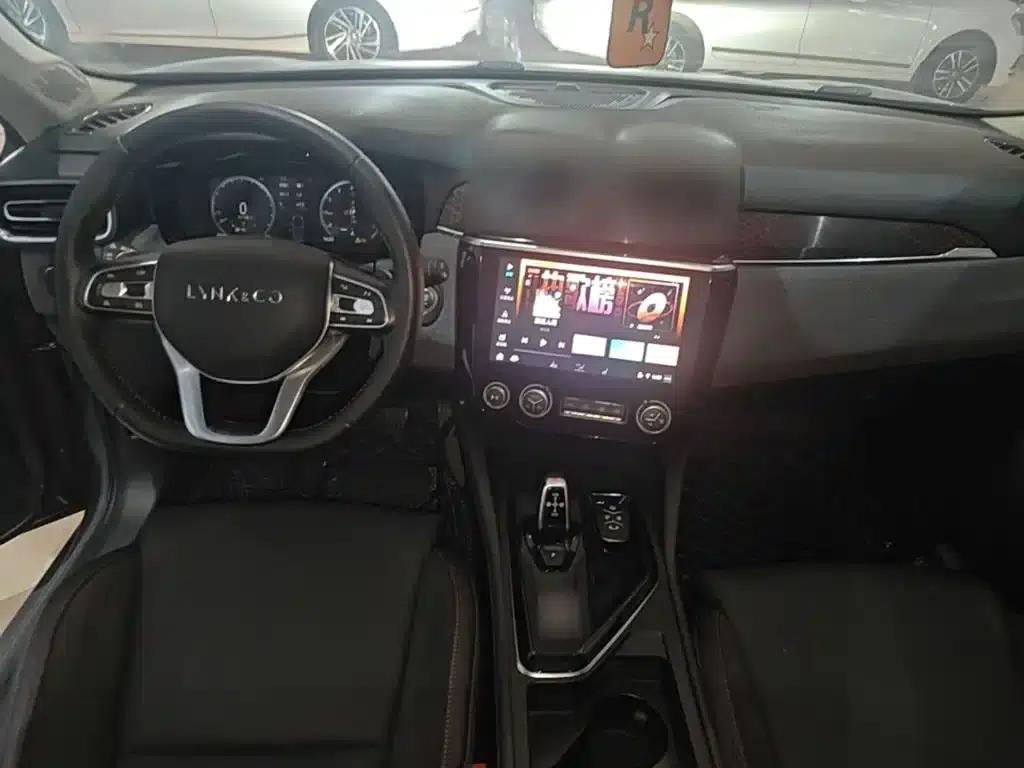 Lynk & Co 02 2019 1.5T DCT 2WD Pro Edition (China VI Emission Standard) — миниатюра 10