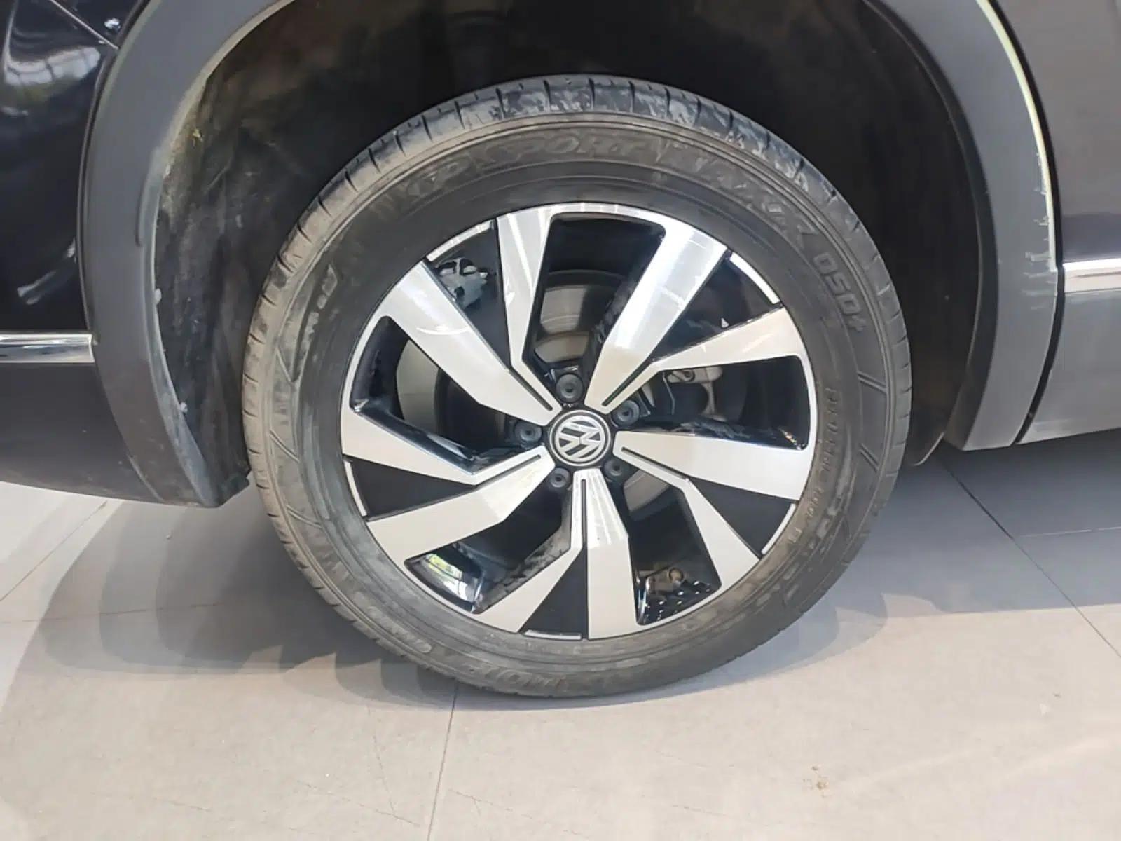 Volkswagen Tayron 2020 330TSI Two-Wheel Drive Luxury Smart Connectivity Version — миниатюра 11