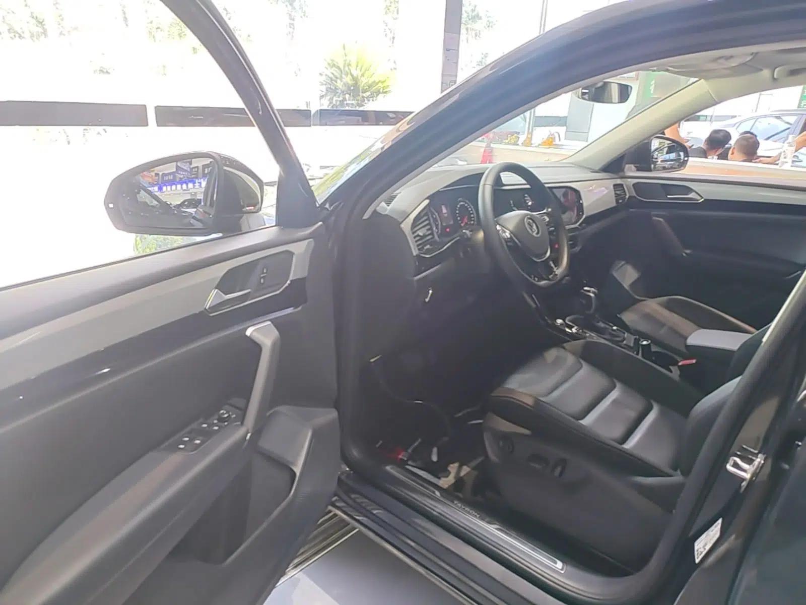 Volkswagen Tayron 2020 330TSI Two-Wheel Drive Luxury Smart Connectivity Version — миниатюра 18