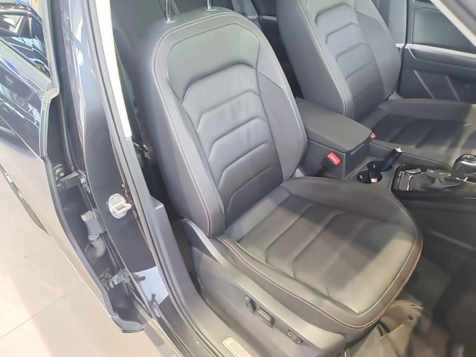 Volkswagen Tayron 2020 330TSI Two-Wheel Drive Luxury Smart Connectivity Version — миниатюра 19
