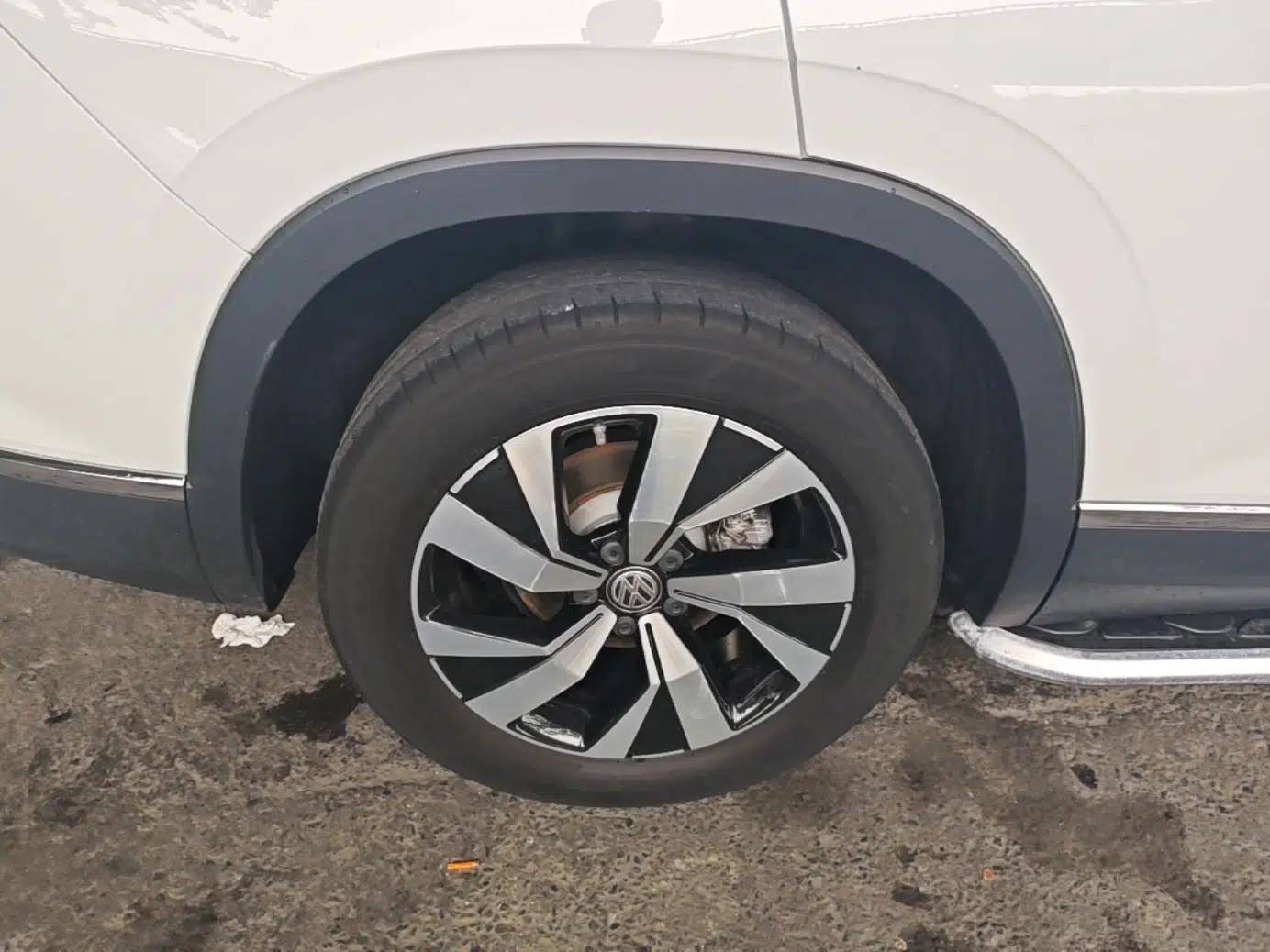 Volkswagen Tayron 2021 330TSI Two-Wheel Drive Luxury Smart Connectivity Version — миниатюра 11