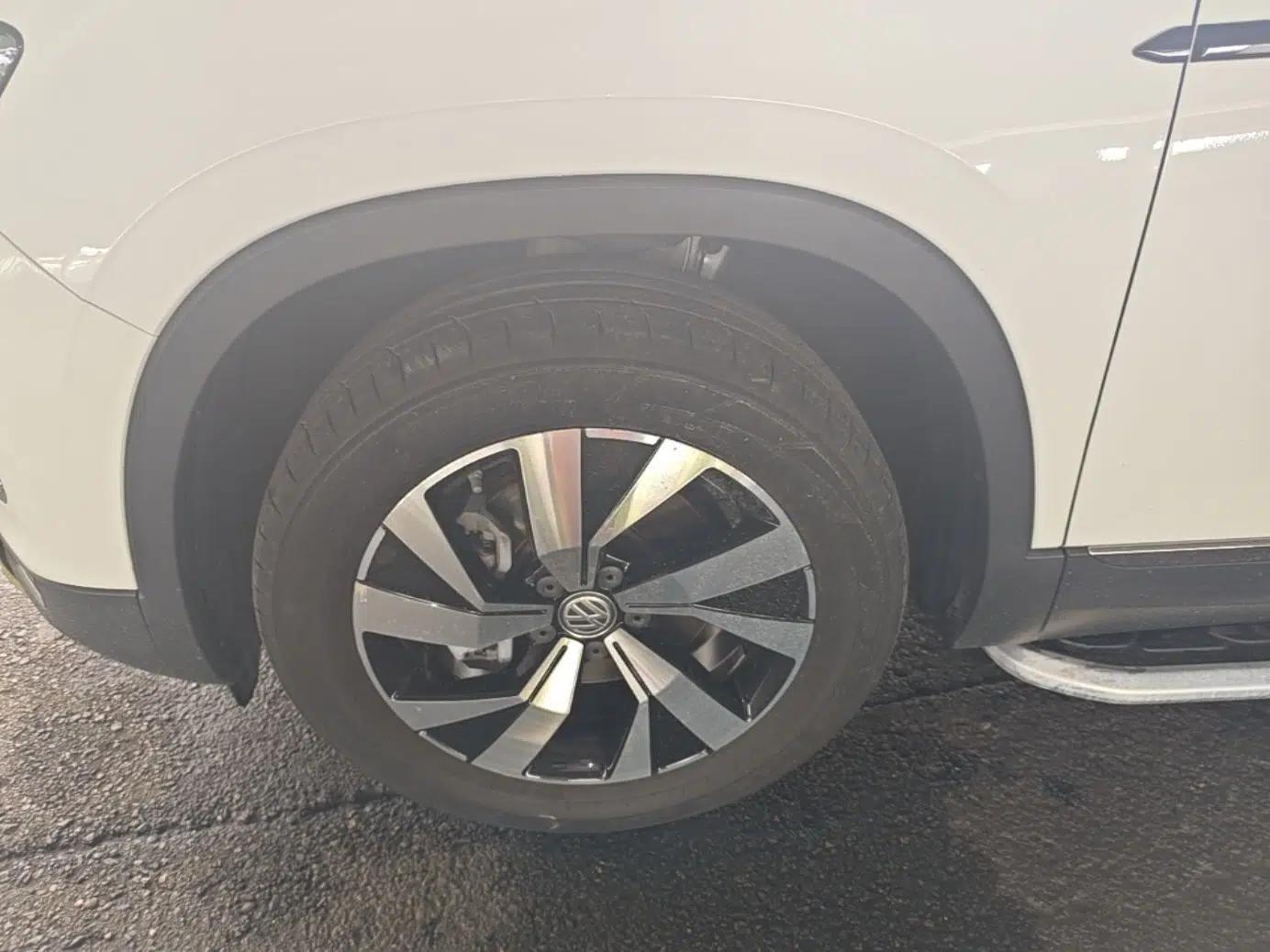 Volkswagen Tayron 2021 330TSI Two-Wheel Drive Luxury Smart Connectivity Version — миниатюра 10