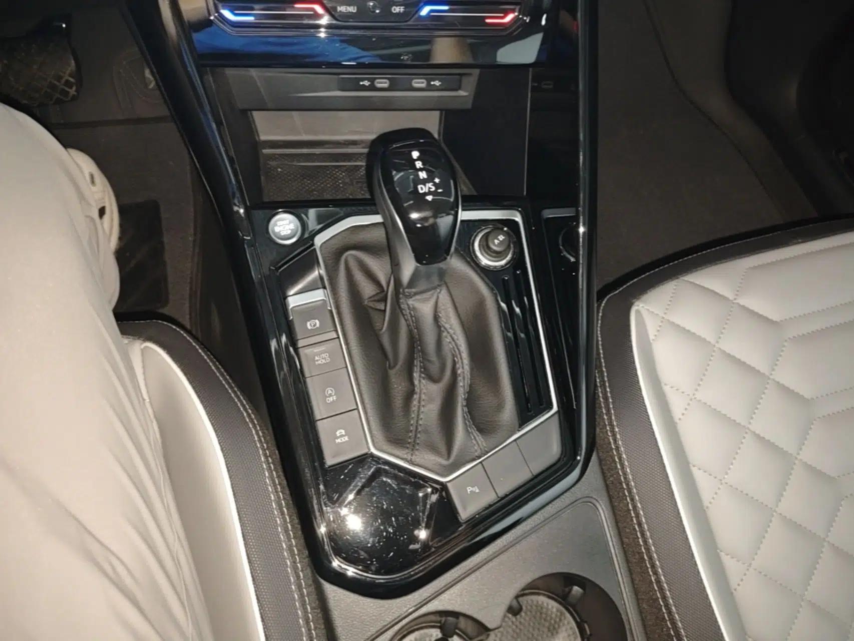 Volkswagen Tayron 2024 300TSI Two-Wheel-Drive Luxury Plus Advanced Version — миниатюра 21