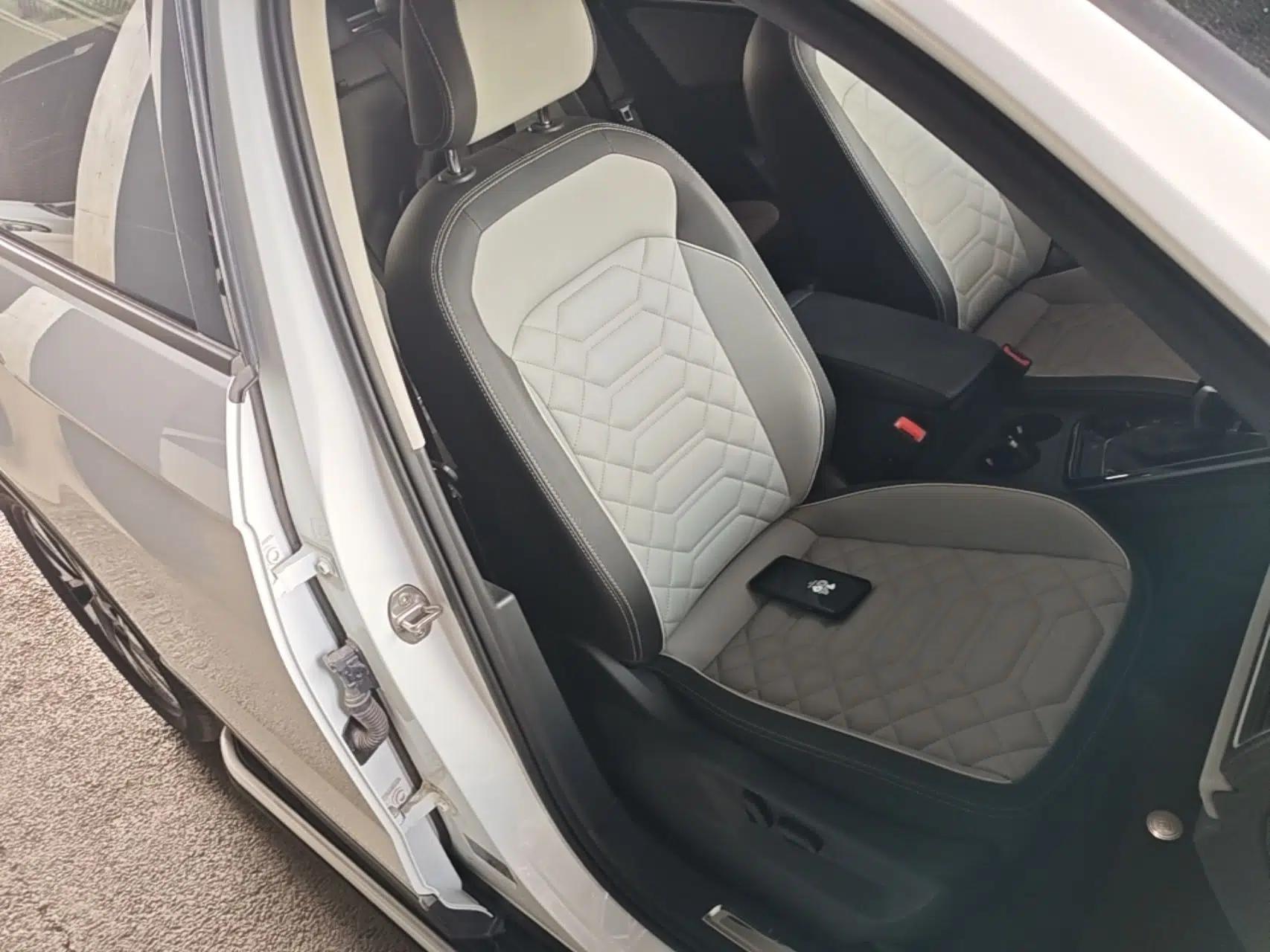 Volkswagen Tayron 2024 300TSI Two-Wheel-Drive Luxury Plus Advanced Version — миниатюра 24