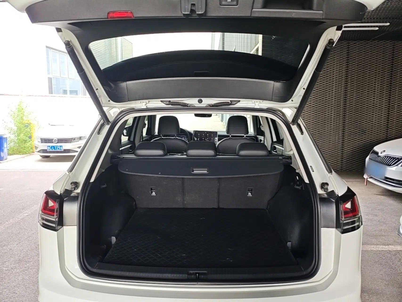 Volkswagen Tayron 2024 300TSI Two-Wheel-Drive Luxury Plus Advanced Version — миниатюра 27