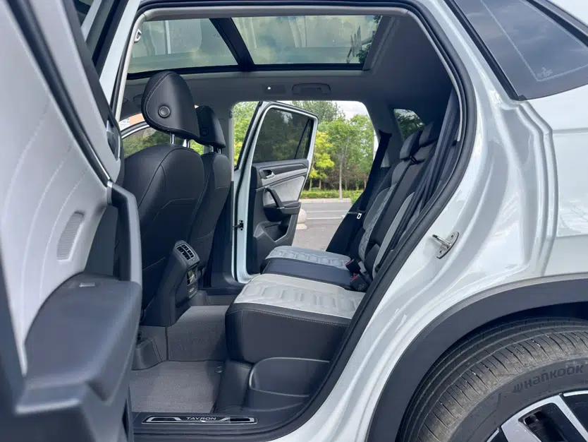 Volkswagen Tayron 2024 300TSI Two-Wheel-Drive Luxury Plus Advanced Version — миниатюра 30