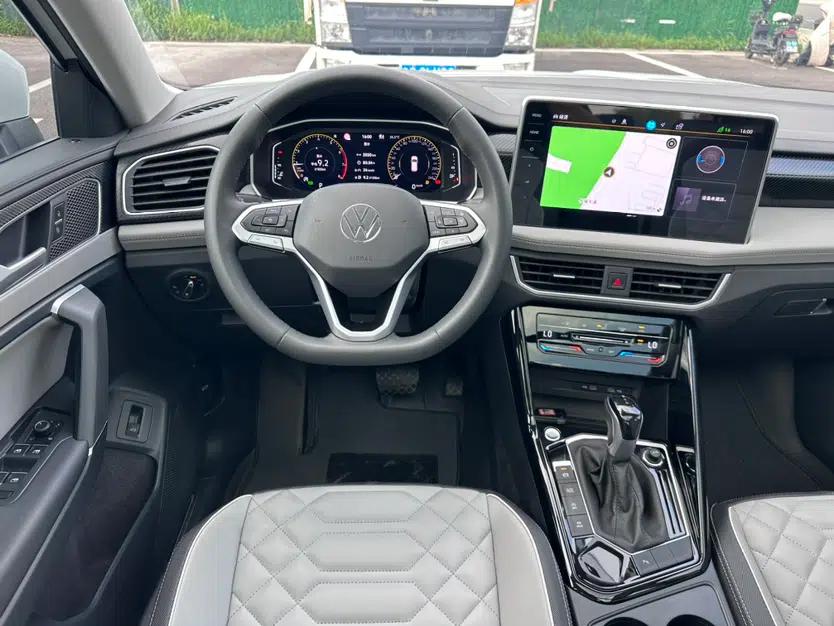Volkswagen Tayron 2024 300TSI Two-Wheel-Drive Luxury Plus Advanced Version — миниатюра 31