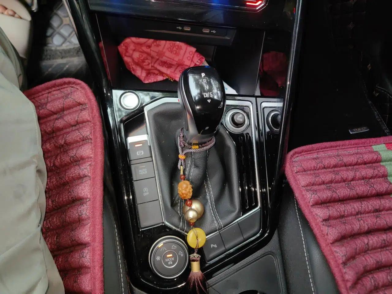 Volkswagen Tayron 2020 380TSI All-Wheel Drive R-Line Connected Version — миниатюра 14