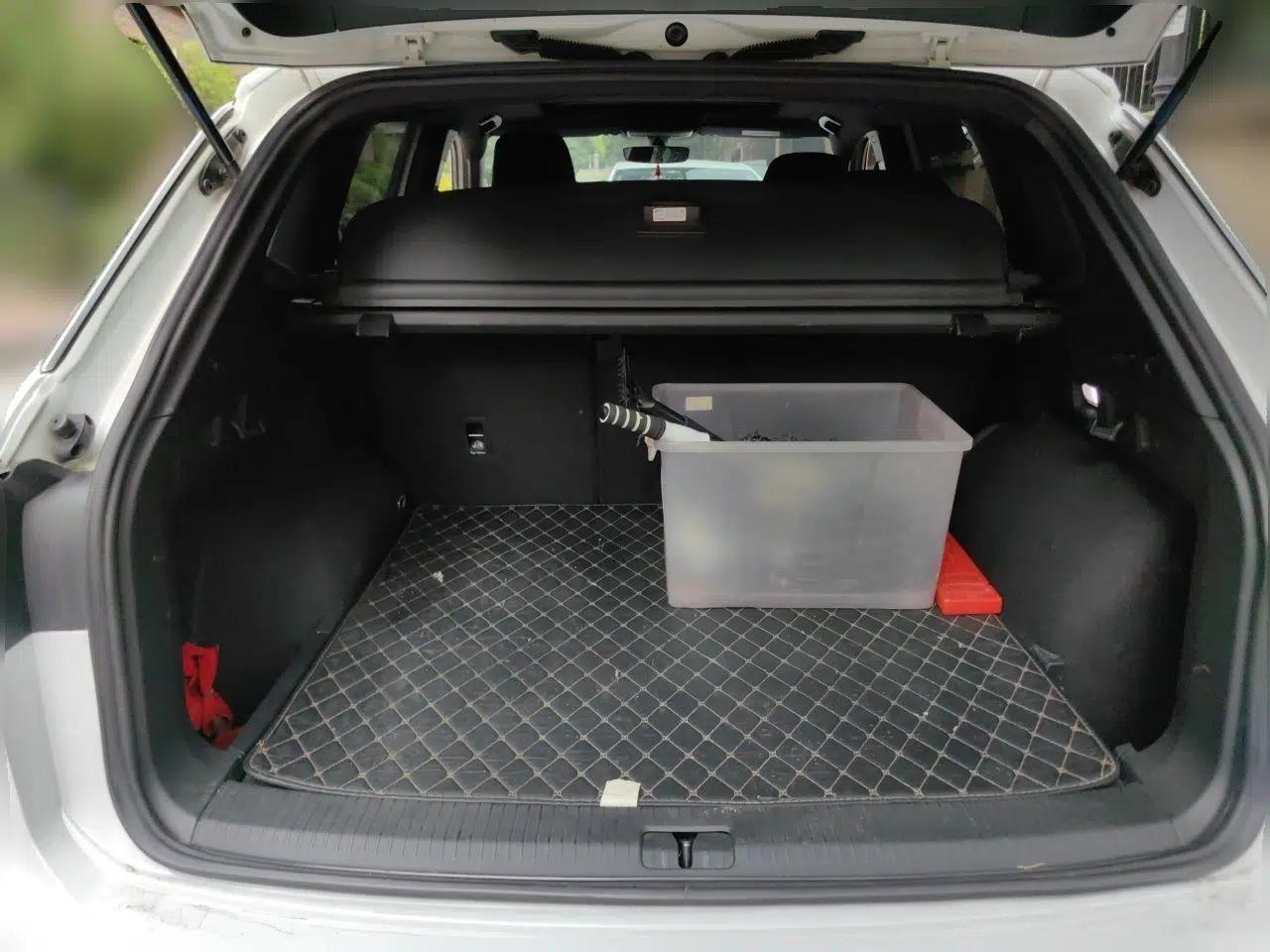 Volkswagen Tayron 2020 380TSI All-Wheel Drive R-Line Connected Version — миниатюра 19