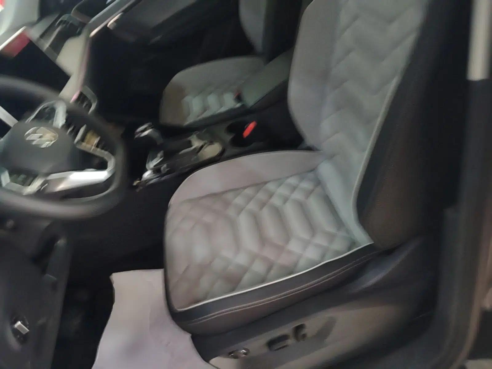 Volkswagen Tayron 2023 330TSI Two-Wheel-Drive Luxury Plus Advanced Version — миниатюра 17