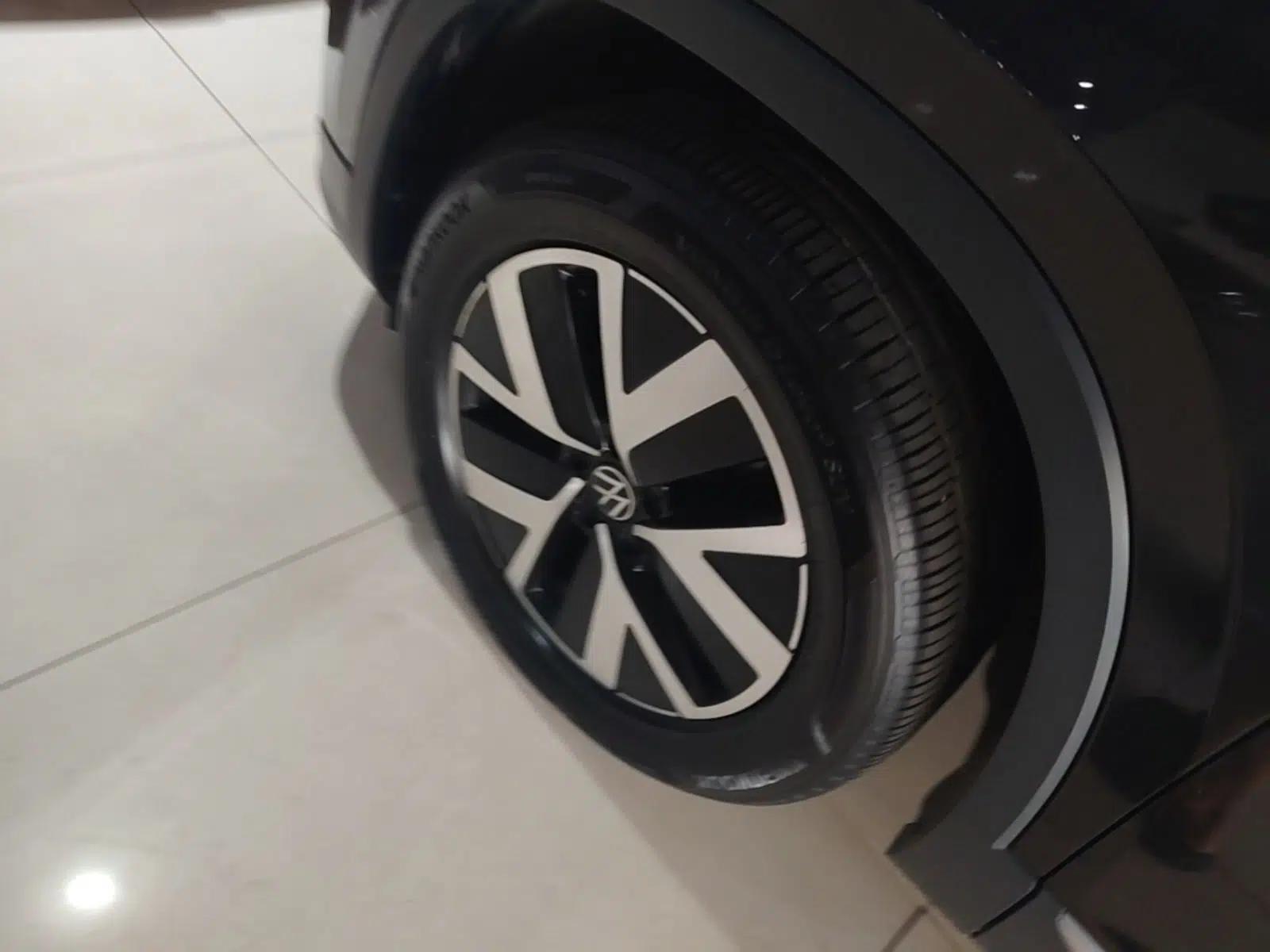 Volkswagen Tayron 2023 330TSI Two-Wheel-Drive Luxury Plus Advanced Version — миниатюра 10