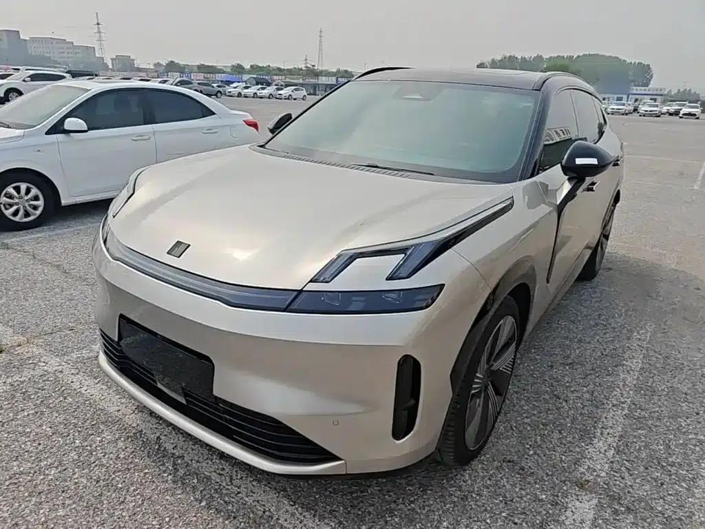 Lynk & Co 08 EM-P 2023 Model, 120km Long Range Halo — миниатюра 1