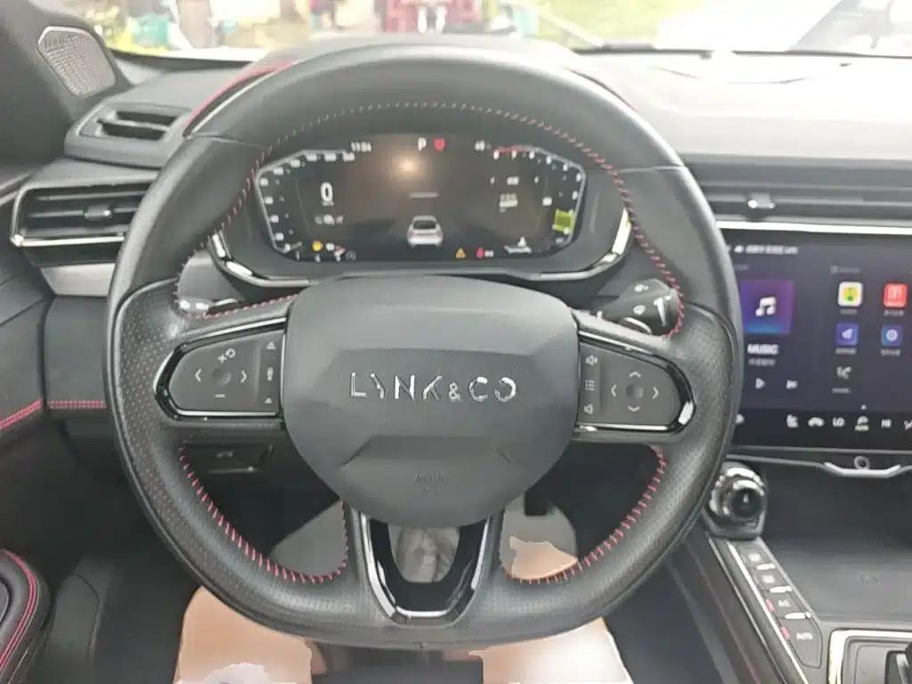 Lynk & Co 05 2020 2.0TD AWD Halo — миниатюра 11