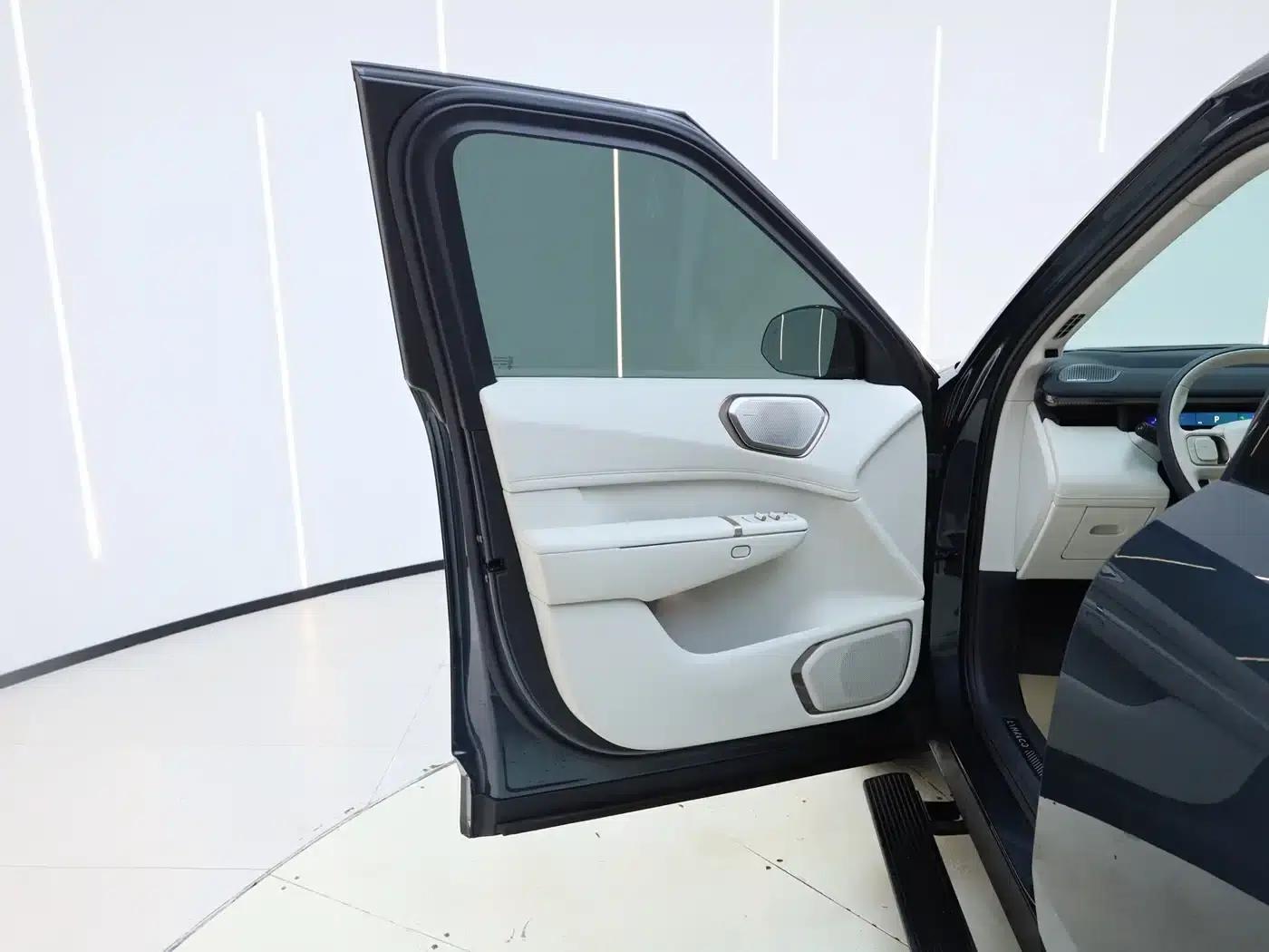 Lynk & Co 900 2025 2.0T Ultra 6-seater — миниатюра 12