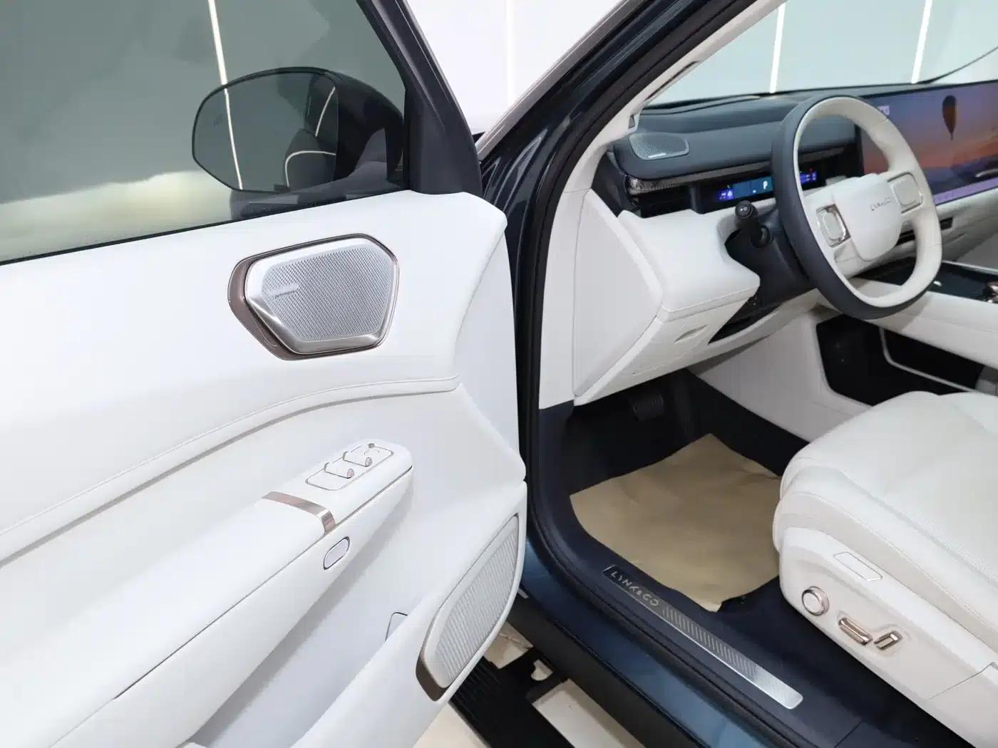 Lynk & Co 900 2025 2.0T Ultra 6-seater — миниатюра 24