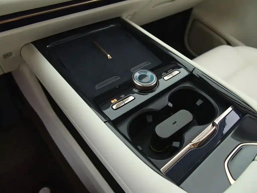 Lynk & Co 900 2025 2.0T Ultra 6-seater — миниатюра 15