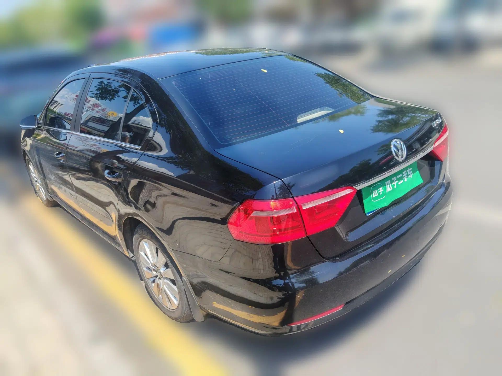 Volkswagen Lavida 2013 Restyled Classic 1.6L Automatic Comfort Edition — миниатюра 4