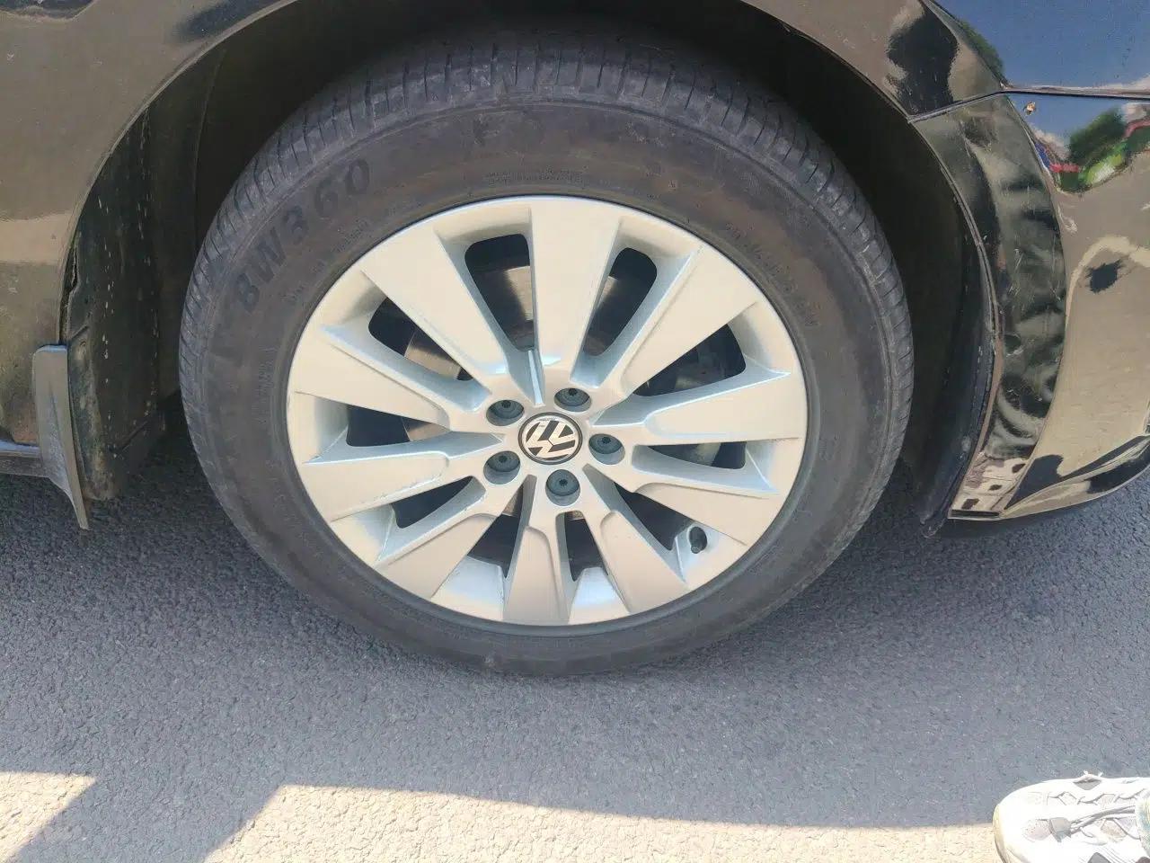 Volkswagen Lavida 2013 Restyled Classic 1.6L Automatic Comfort Edition — миниатюра 8