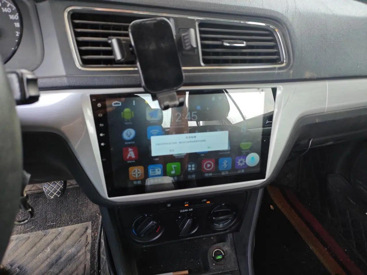 Volkswagen Lavida 2015 1.6L Manual Fashion Edition — миниатюра 13