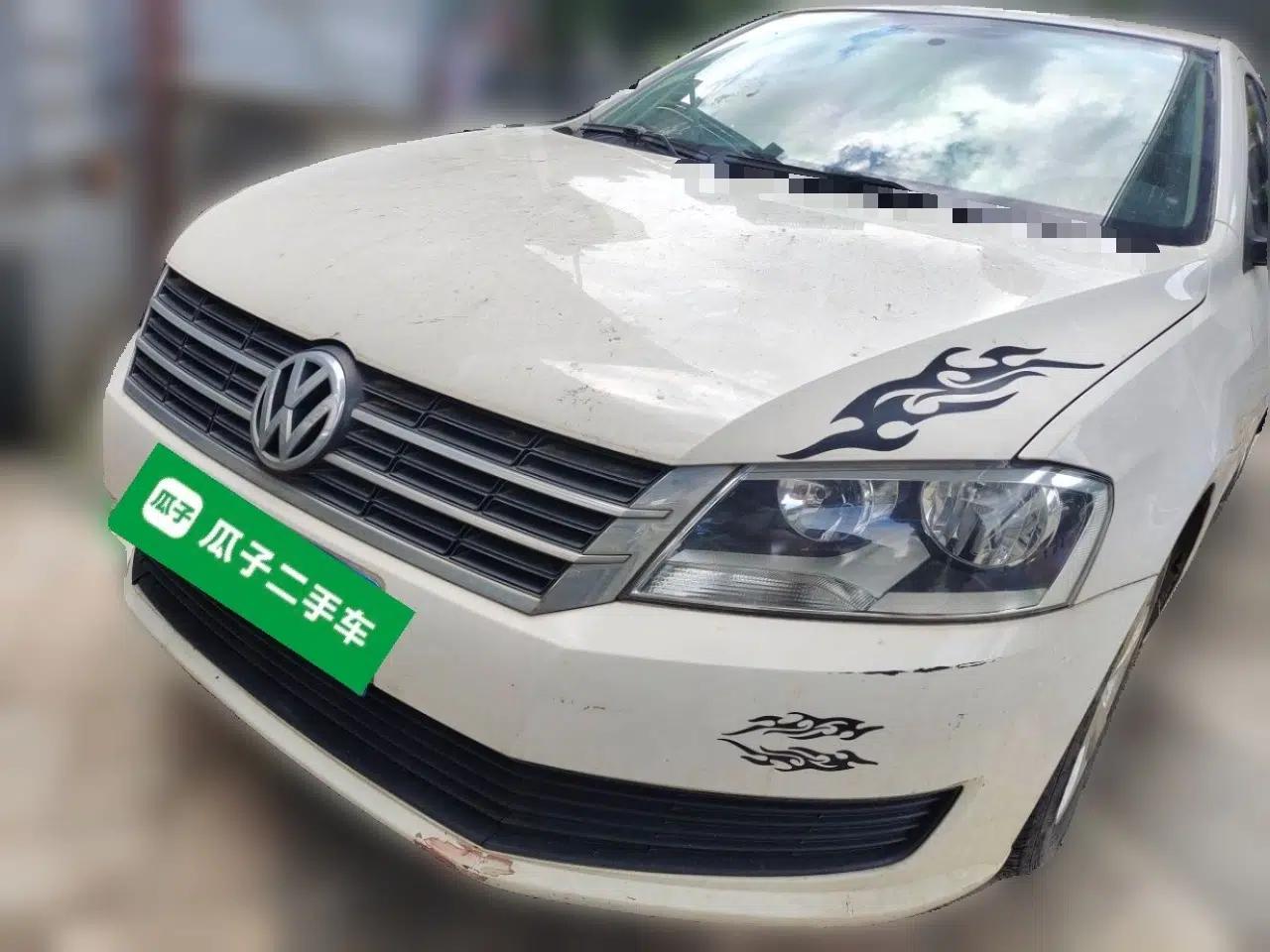 Volkswagen Lavida 2013 Revised Classic 1.6L Automatic Fashion Edition — миниатюра 2