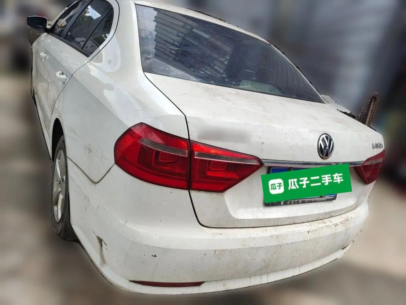 Volkswagen Lavida 2013 Revised Classic 1.6L Automatic Fashion Edition — миниатюра 4