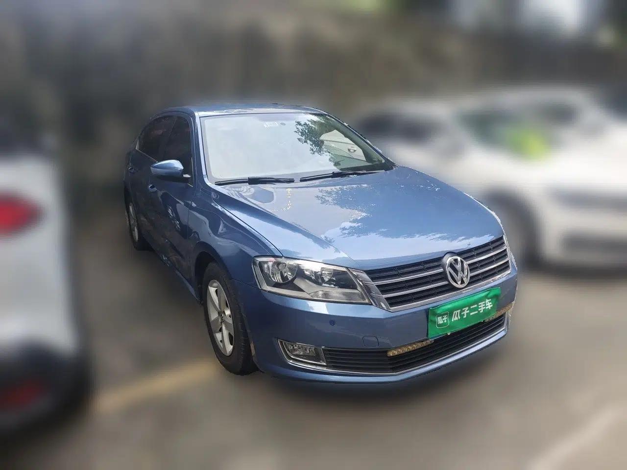 Volkswagen Lavida 2013 1.6L Automatic Fashion Edition — миниатюра 3